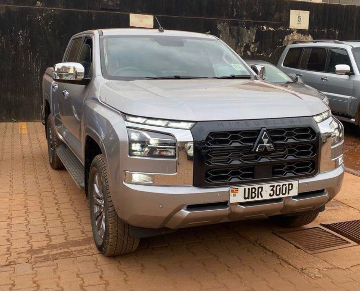4x4 car rental Uganda