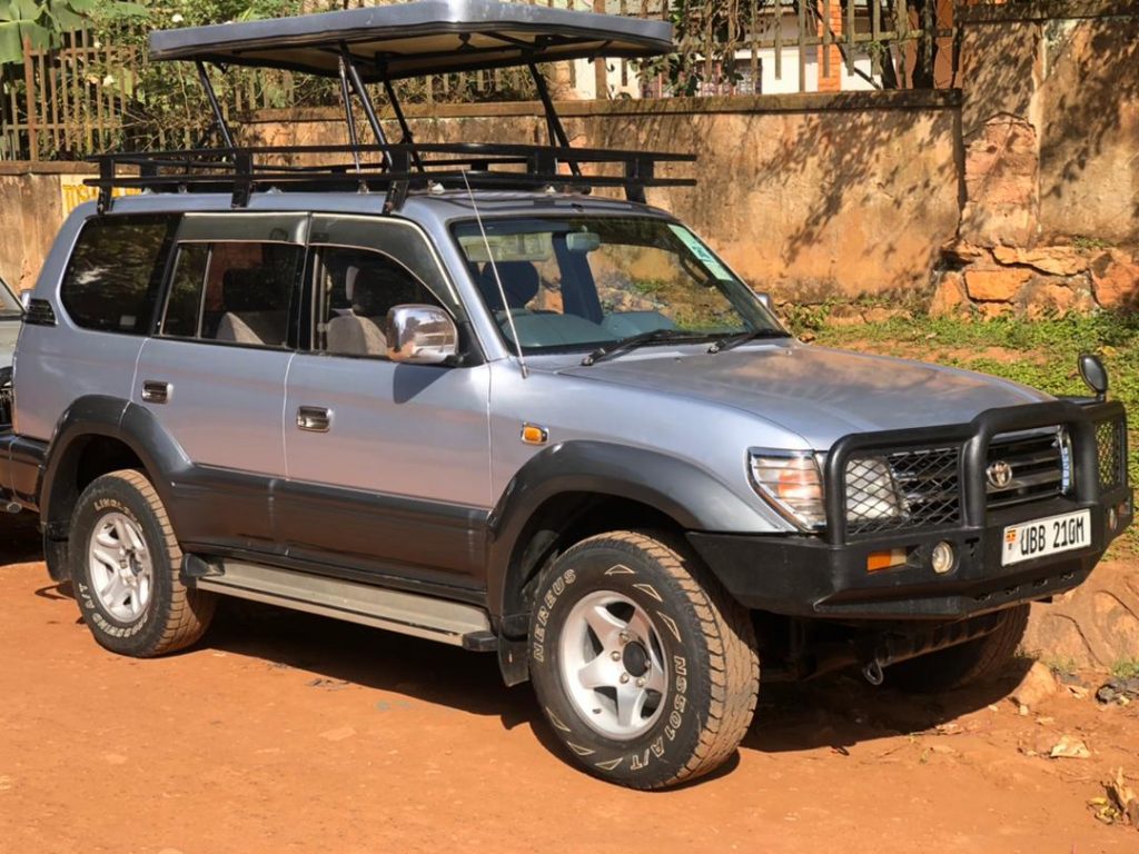 4x4 car rental Uganda with a popup roof