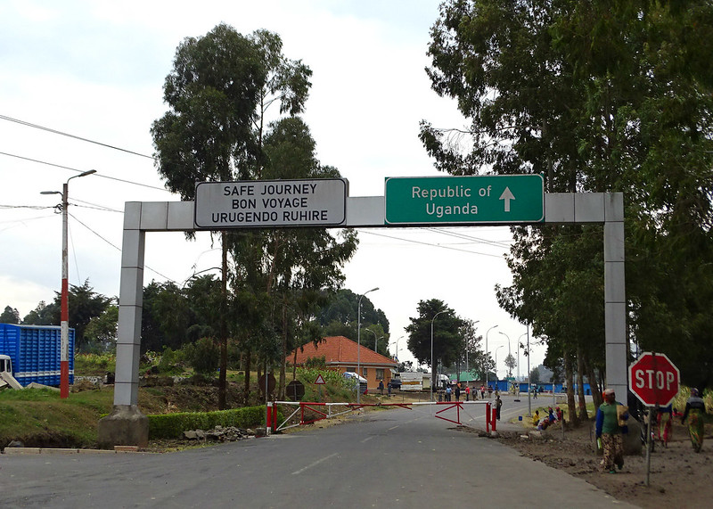 Border cross at Cyanika from Uganda to Rwanda