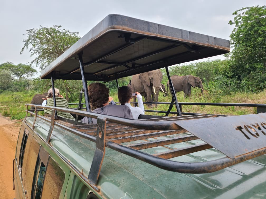 Family-car-hire-Uganda