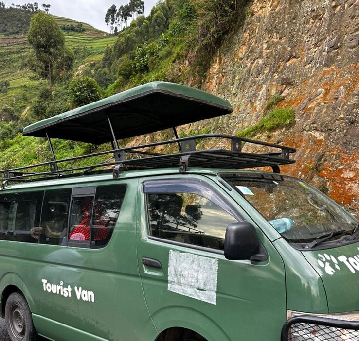 Safari-van-hire-in-Uganda