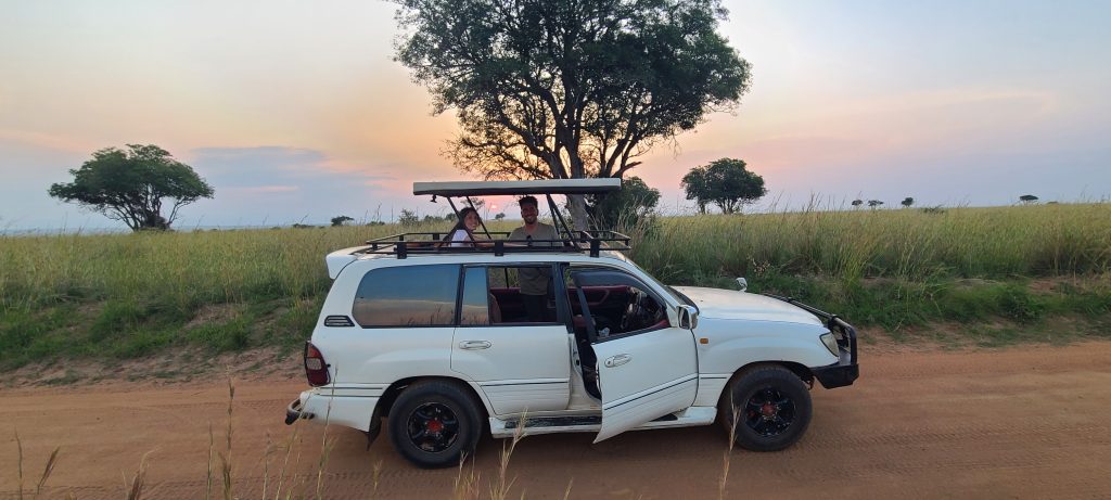 4x4-Land-Cruiser-V8-for-rent-in-Uganda