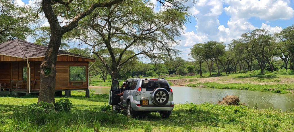 Best-4x4-cars-for-Self-Drive-safaris-in-Uganda